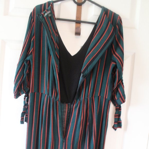 Wild fable striped jumpsuit Size M - Picture 7 of 9